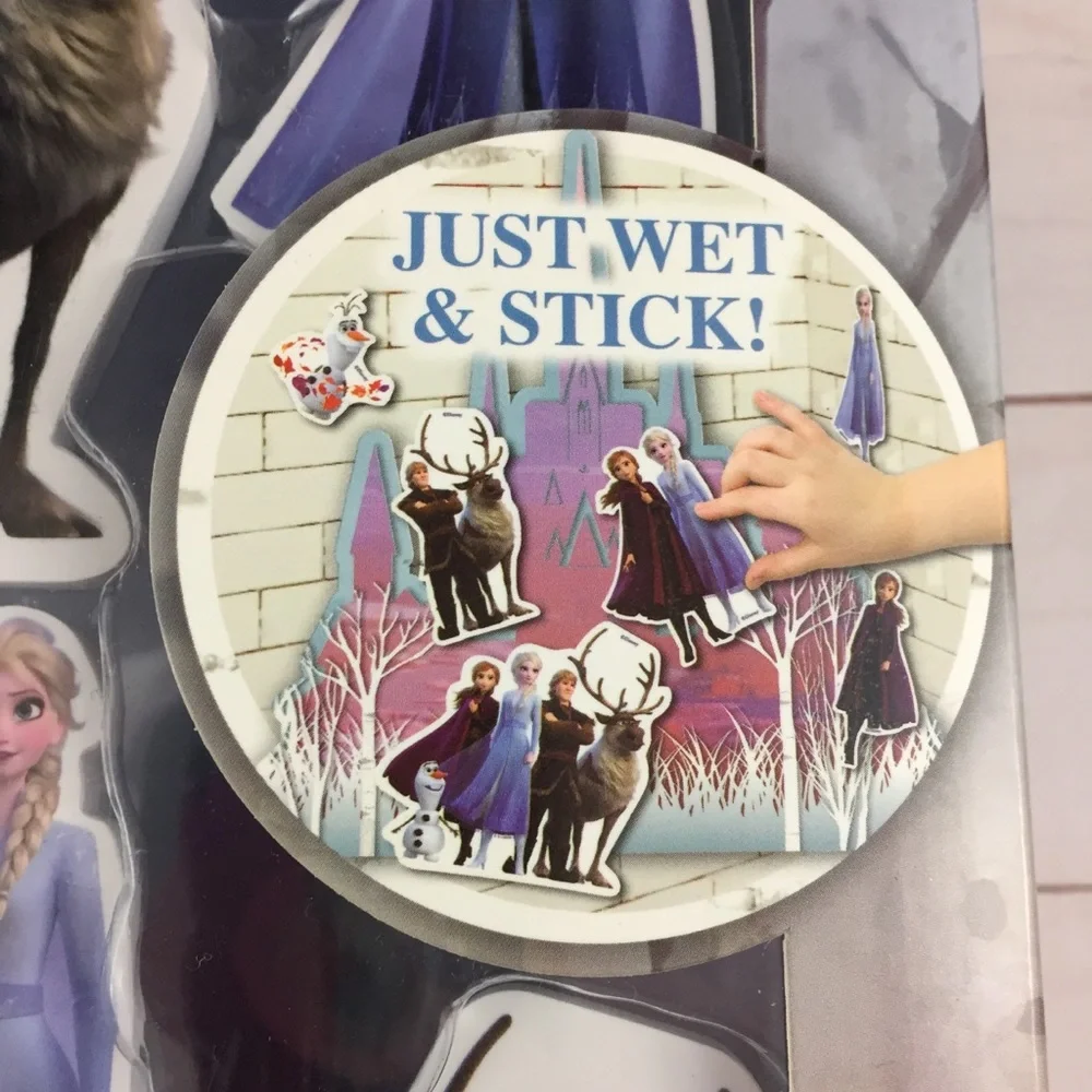 Disney Frozen II Bath Play Set Body Wash Foam Decals Storage Bin Elsa Anna